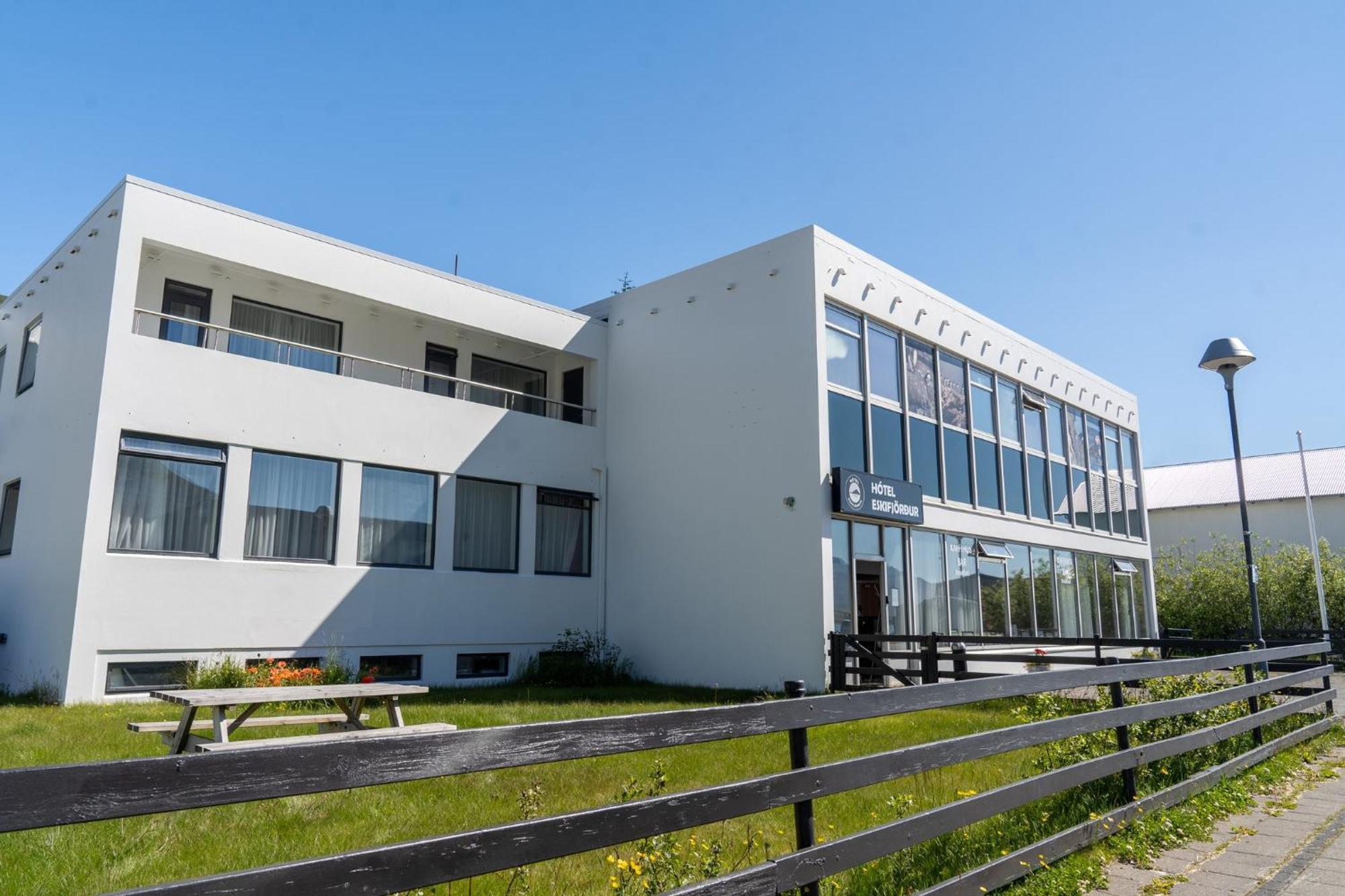 Hotel Eskifjoerthur Bagian luar foto