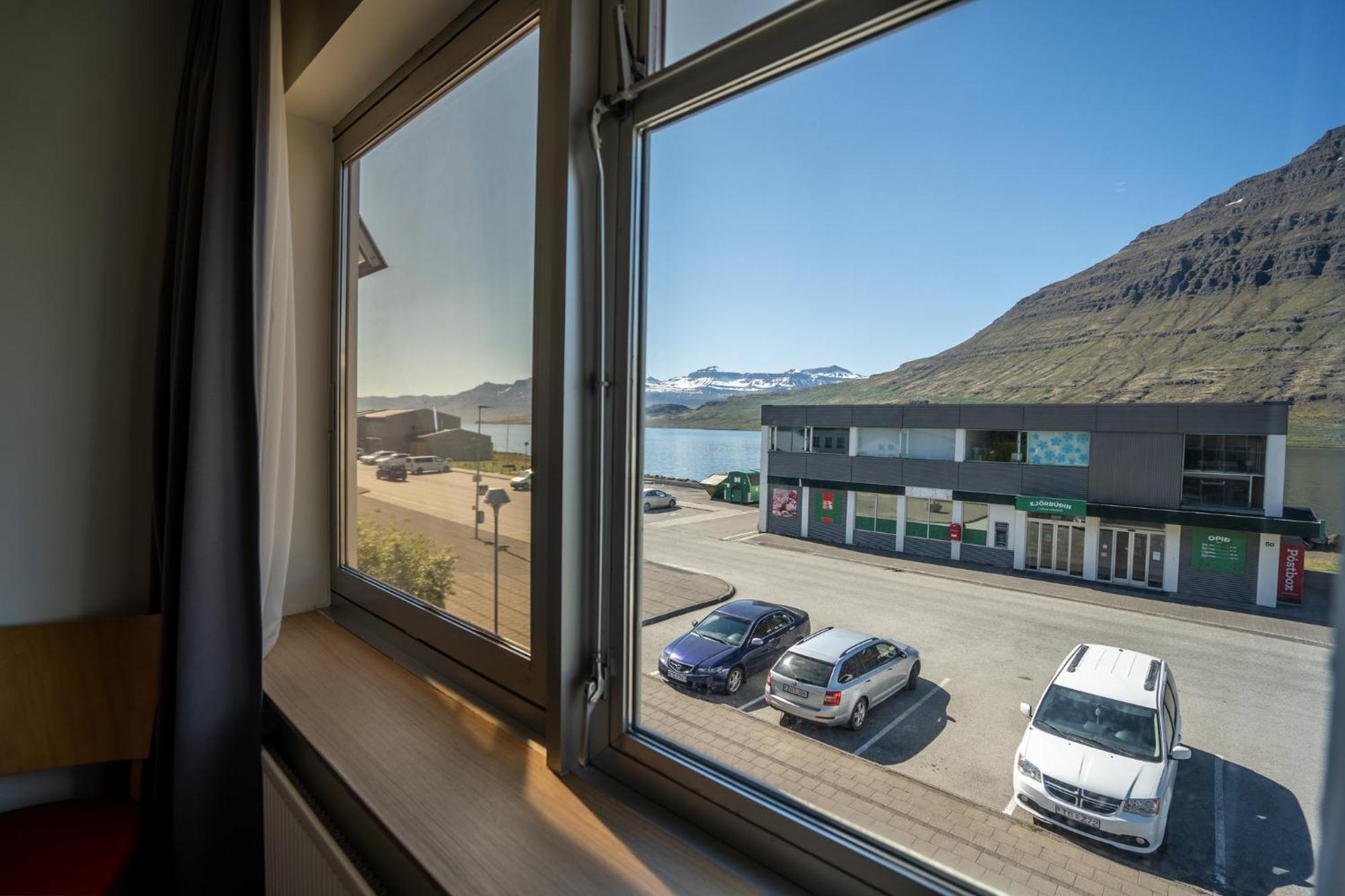 Hotel Eskifjoerthur Bagian luar foto
